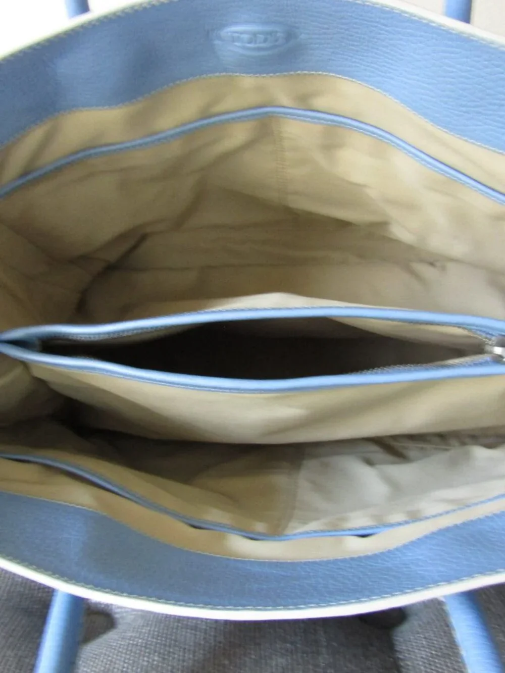 Tod's Powder Blue Leather Tote - Picture 11 of 16